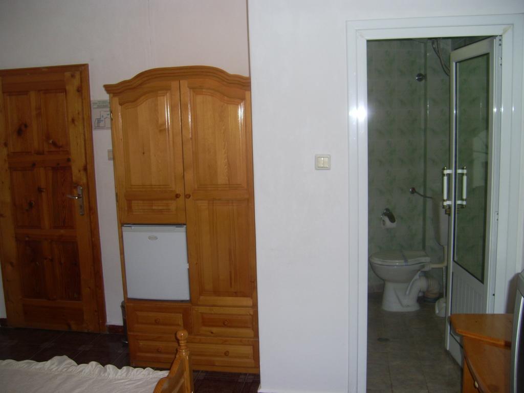 Family Hotel George Svilengrad Ruang foto