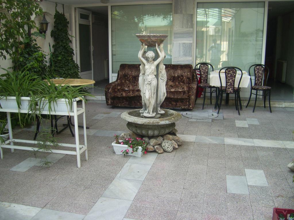 Family Hotel George Svilengrad Ruang foto