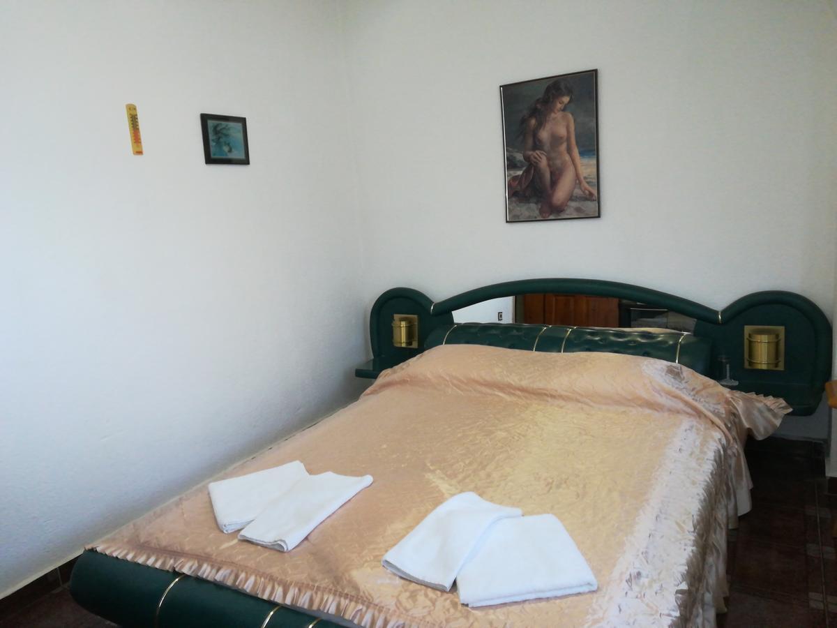 Family Hotel George Svilengrad Bagian luar foto