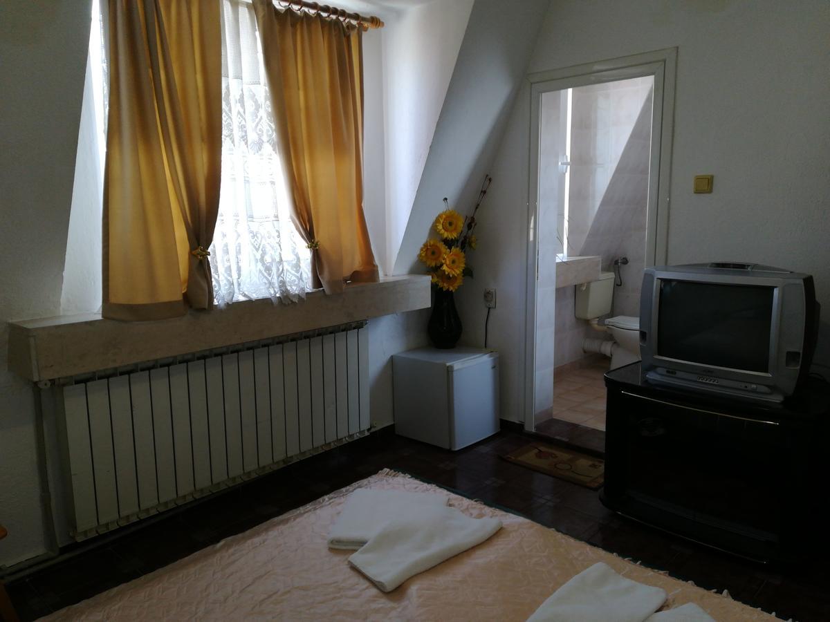 Family Hotel George Svilengrad Bagian luar foto