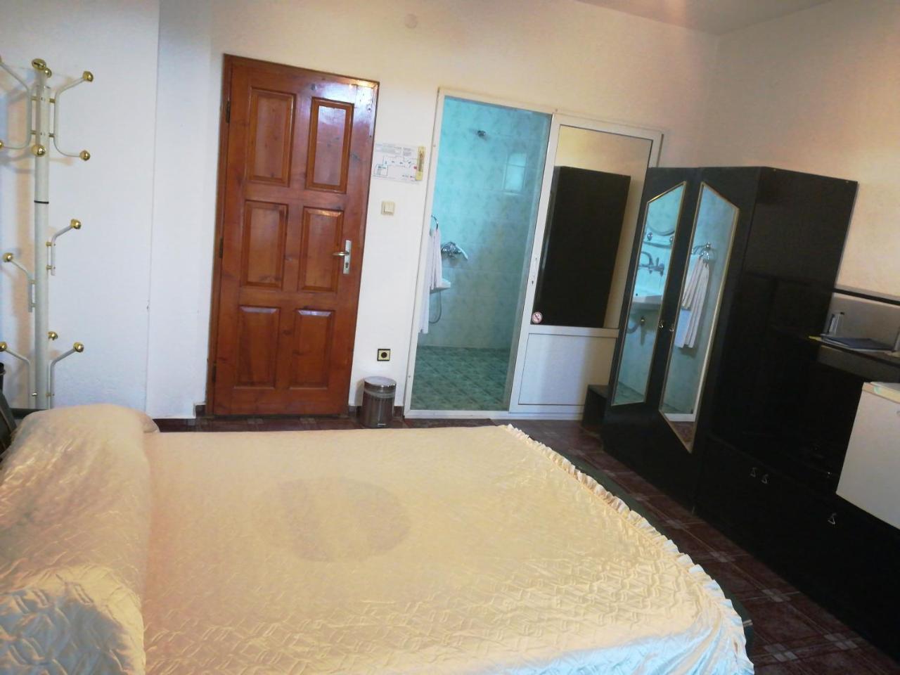 Family Hotel George Svilengrad Bagian luar foto